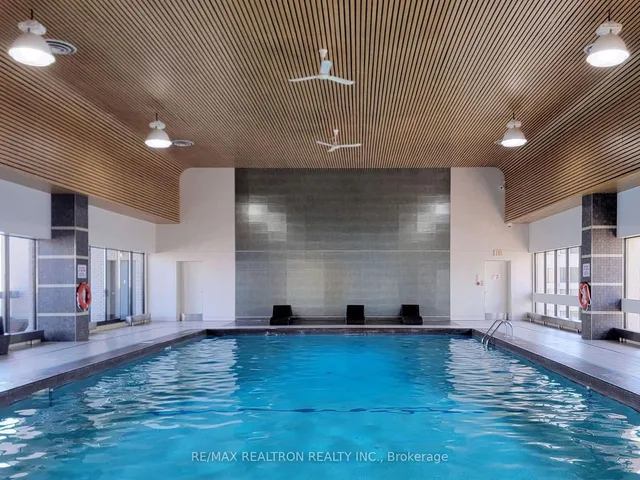 Additional image 31 of 33 Harbour Sq Unit 3004