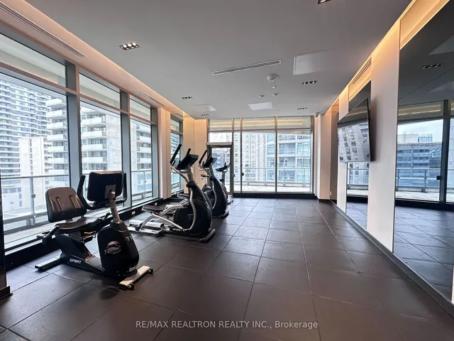 Additional image 12 of 2221 Yonge St Unit 4205