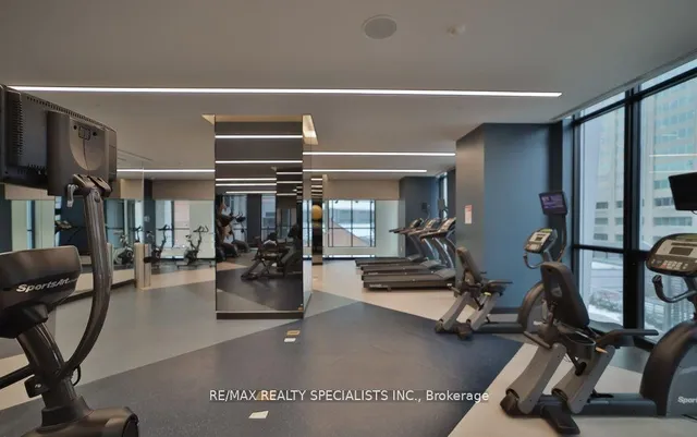 Additional image 33 of 1 Yorkville Ave Unit 5102