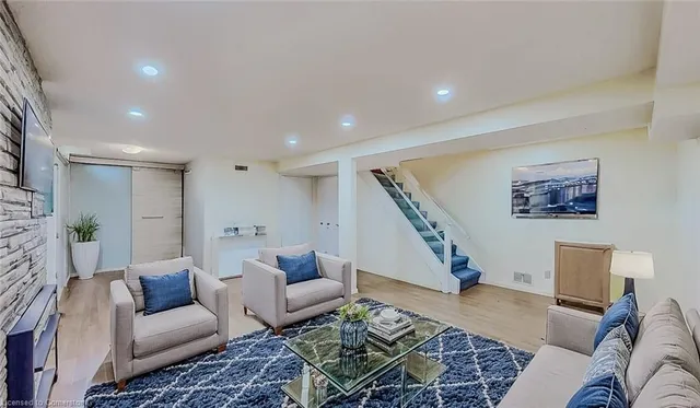 Additional image 6 of 118 Rolling Meadows Dr