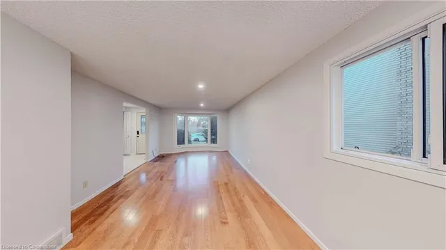 Additional image 9 of 118 Rolling Meadows Dr