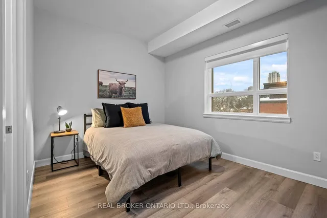 Additional image 26 of 51 David St Unit 207