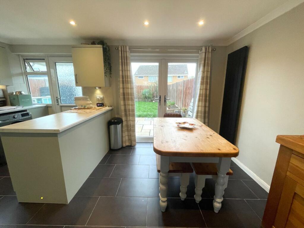 Additional image 5 of Willow Road, Street