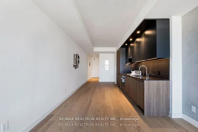 Additional image 5 of 81 Wellesley St Unit 1806