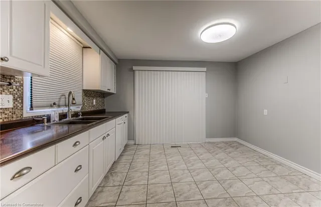 Additional image 25 of 28 Underhill Cres Unit 11
