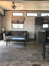 Additional image 4 of 17 Shipwreck Sherktons Shore, Empire Road