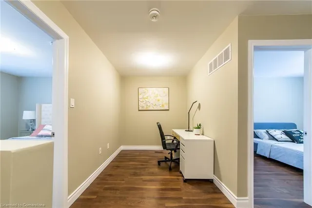 Additional image 9 of 122 Courtland Ave Unit 4