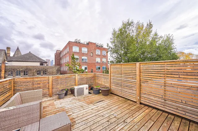 Additional image 30 of 555 Markham St