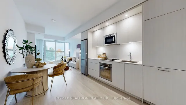 Additional image 8 of 30 Inn On The Park Dr Unit 305