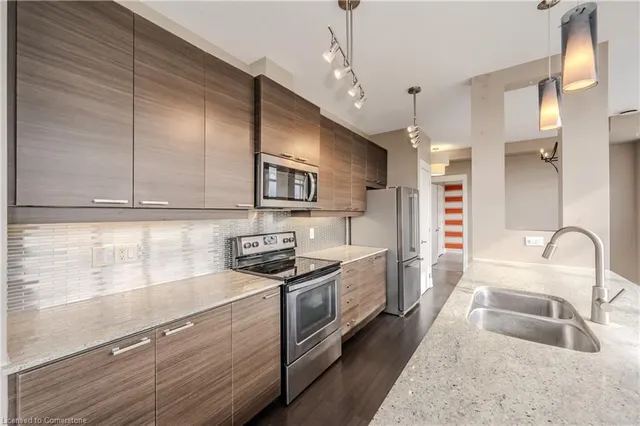 Additional image 21 of 112 Benton St Unit 604