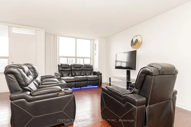 Additional image 9 of 10 Edgecliff Gfwy Unit PH04