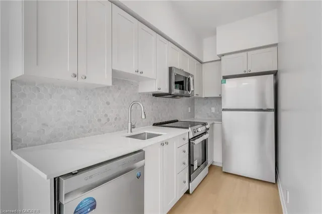 Additional image 21 of 16 Dallimore Cir Unit 102