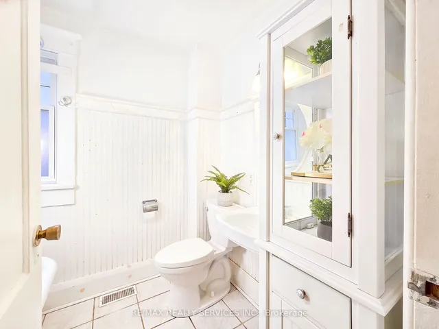 Additional image 19 of 36 Seventh St