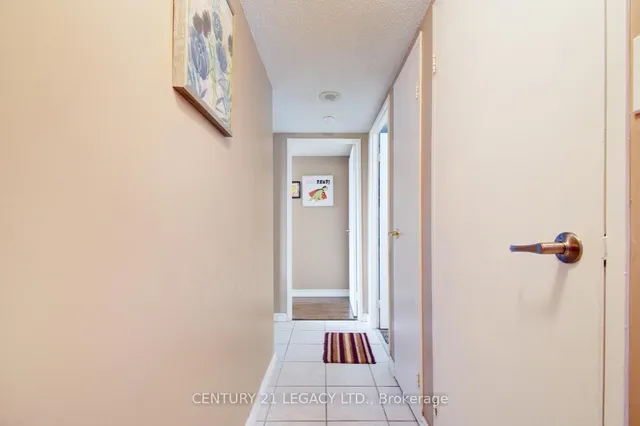 Additional image 33 of 10 Markbrook Lane Unit 1410
