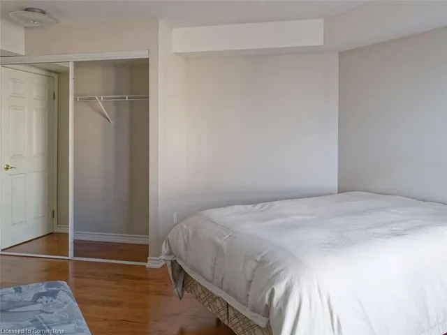 Additional image 5 of 20 St George St Unit 507