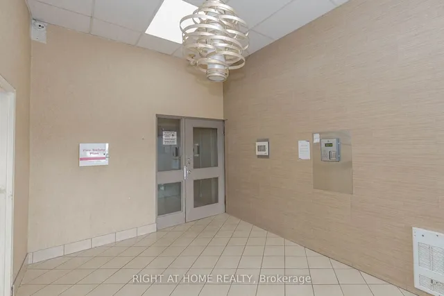 Additional image 23 of 40 Rexdale Blvd Unit 31
