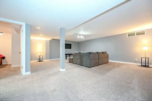 Additional image 29 of 57 Tinatawa Crt