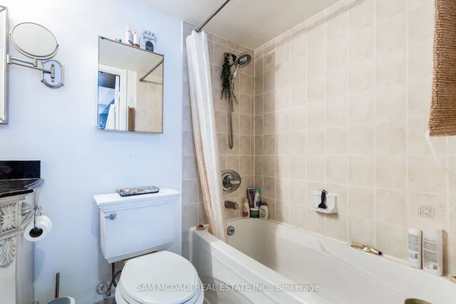 Additional image 15 of 210 Victoria St Unit 611