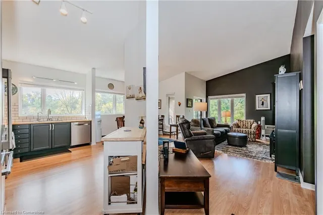 Additional image 8 of 181 David St Unit 4A