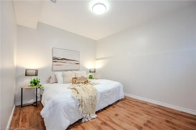 Additional image 27 of 58 Fifth Ave