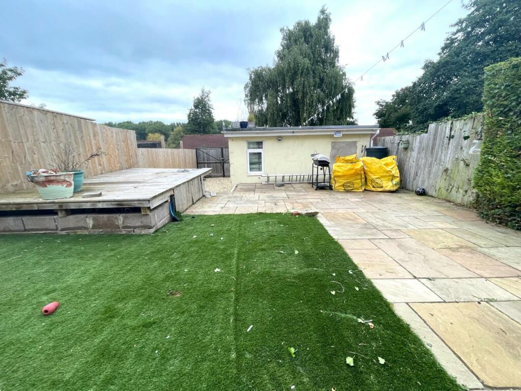 Additional image 14 of Grange Avenue, Street