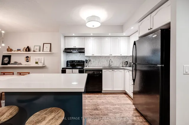 Additional image 5 of 5233 Dundas St Unit 524