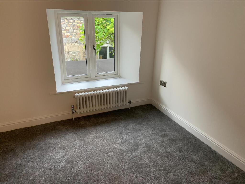 Additional image 11 of Central Wells BA5