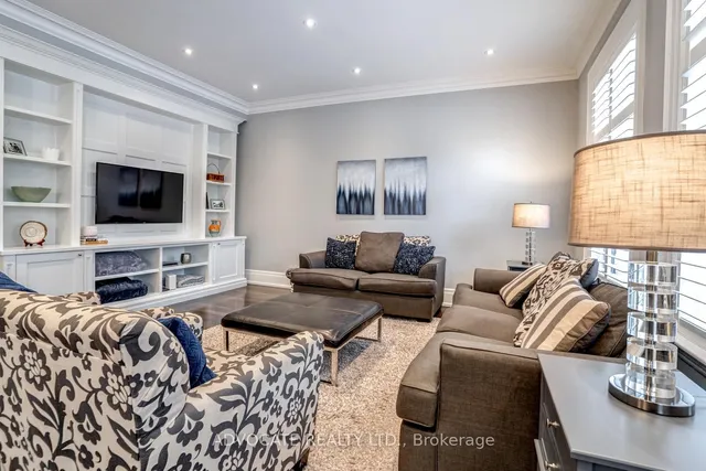 Additional image 11 of 210 Burndale Ave