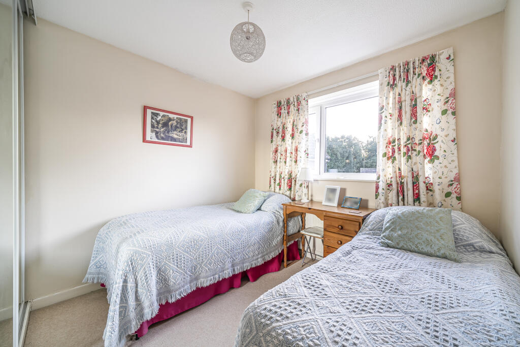 Additional image 7 of St. Nicholas Close - Popular Cul-de-Sac Location