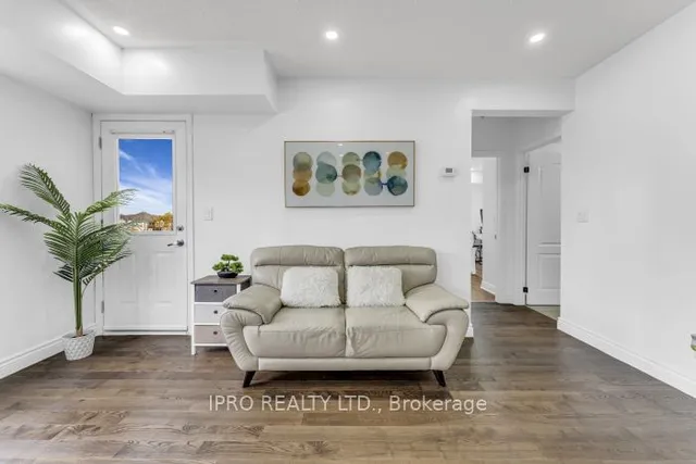Additional image 15 of 10 Mendelssohn St Unit 325