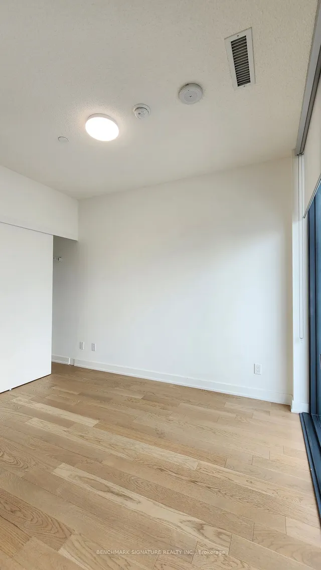 Additional image 14 of 25 Richmond St Unit 2415