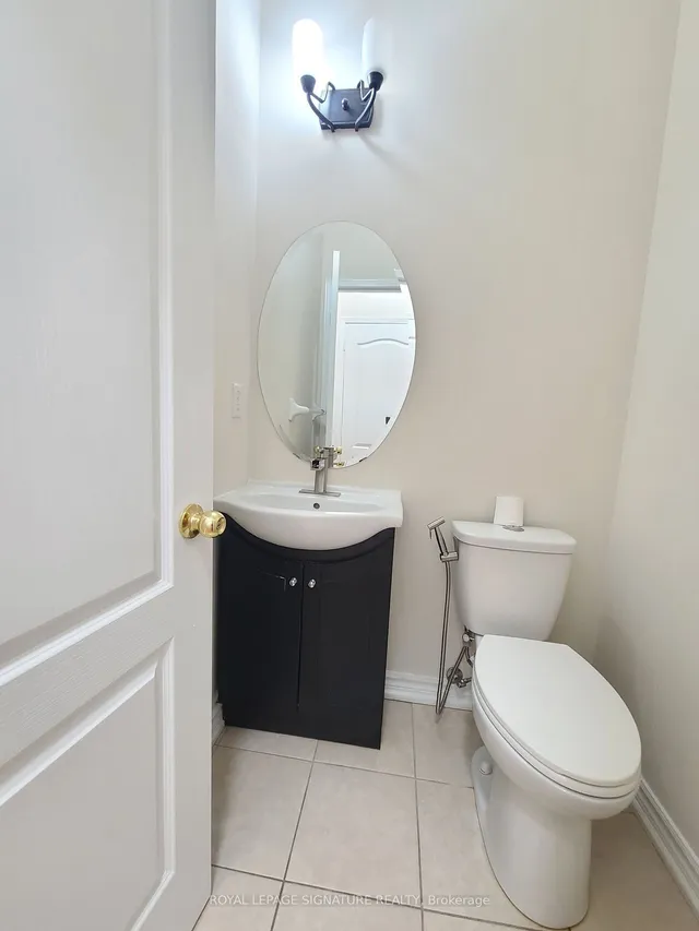 Additional image 33 of 54 Wyper Sq