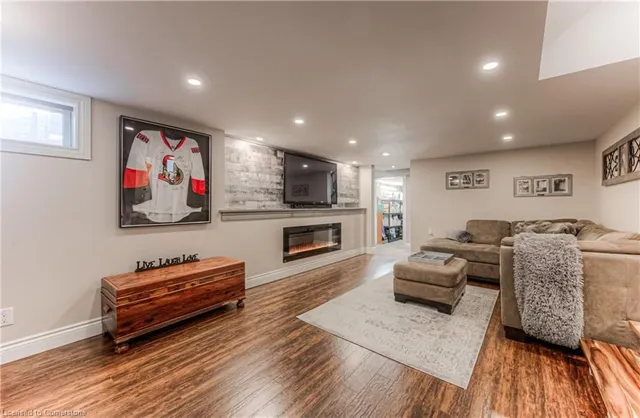 Additional image 38 of 67 Inwood Cres