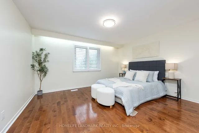 Additional image 24 of 18 Brill Cres