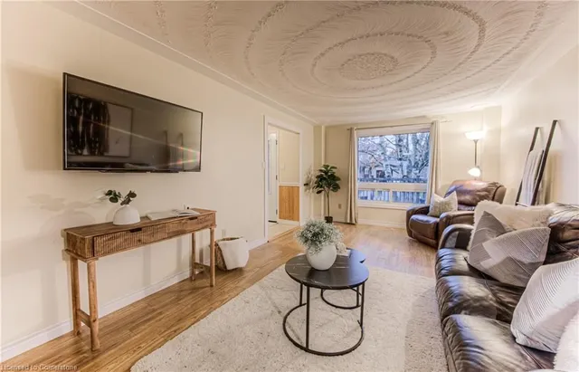 Additional image 8 of 6 Fran Ellen Cres