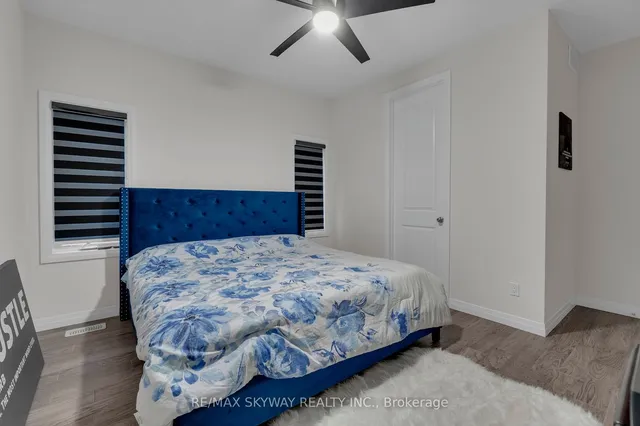 Additional image 20 of 972 Stonecliffe Walk Unit 18