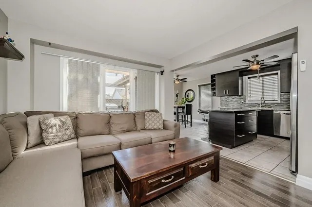 Additional image 7 of 3 REISTVIEW St