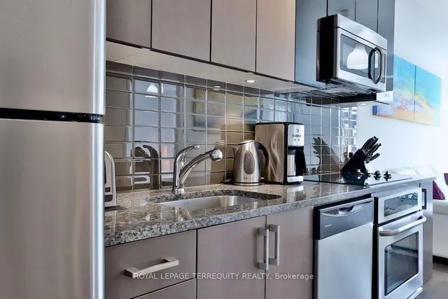 Additional image 17 of 98 Lillian St Unit 210