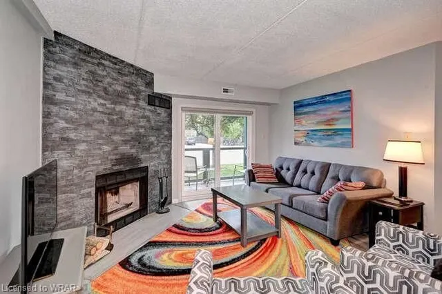 Additional image 6 of 3085 Kingsway Dr Unit 1