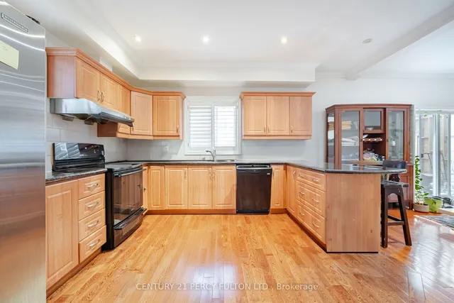 Additional image 6 of 206 Finch Ave