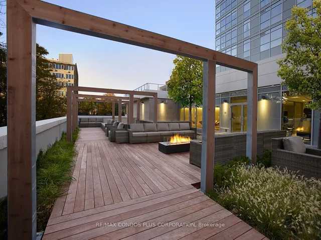 Additional image 35 of 170 Avenue Rd Unit 607