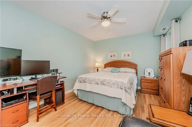 Additional image 15 of 20 ST GEORGE St Unit 302