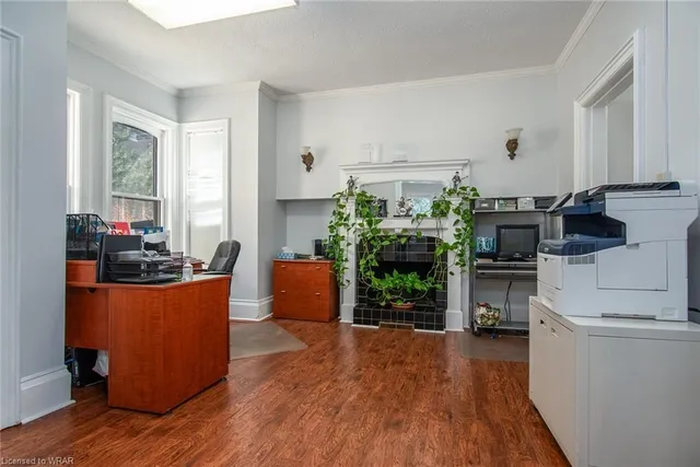 Additional image 18 of 109 College St