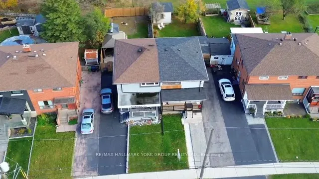 Additional image 30 of 25 Windhill Cres