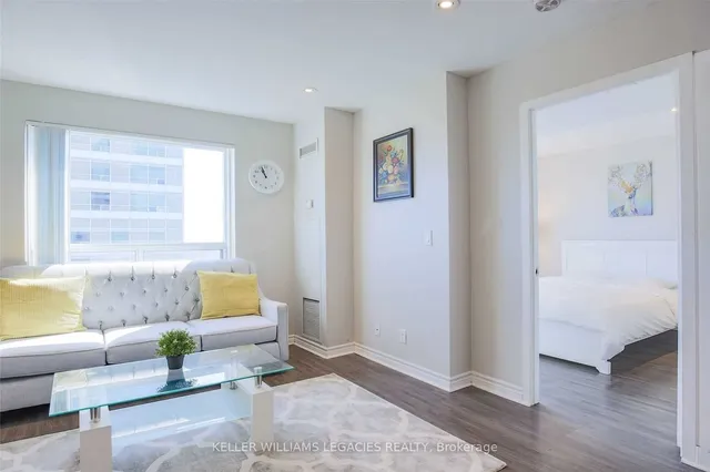 Additional image 4 of 36 Lee Centre Dr Unit 3505