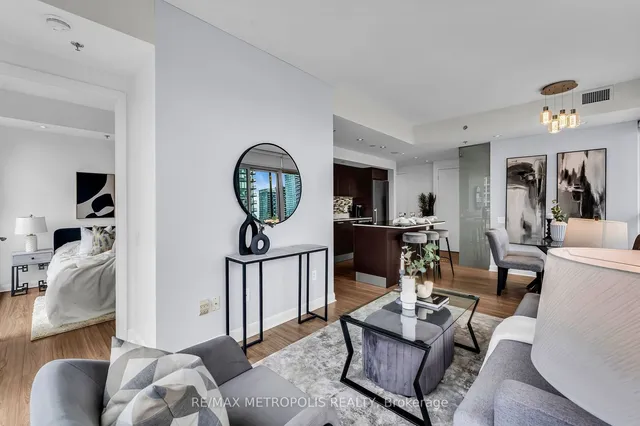 Additional image 12 of 375 King St Unit 3009
