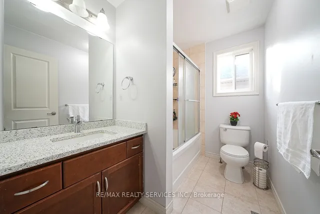 Additional image 27 of 716 Robert Ferrie Dr