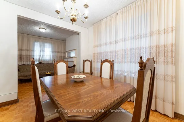 Additional image 9 of 26 Greenlaw Ave