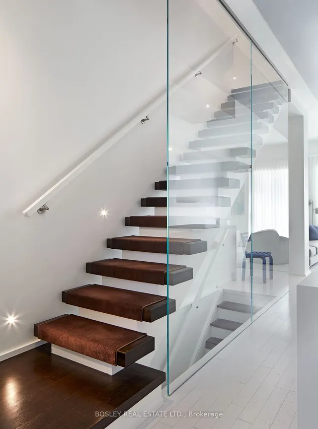 Additional image 10 of 250 Manning Ave