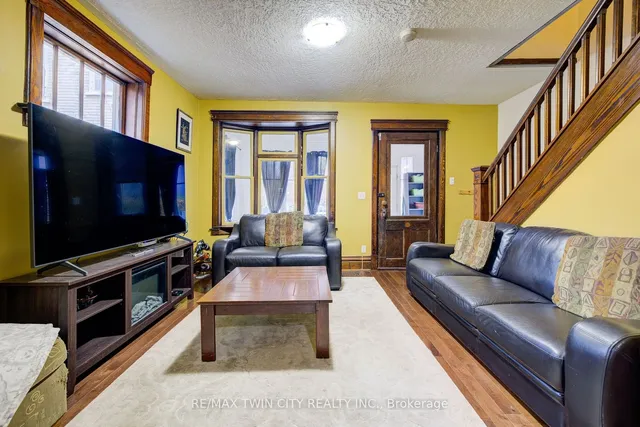 Additional image 9 of 118 College St